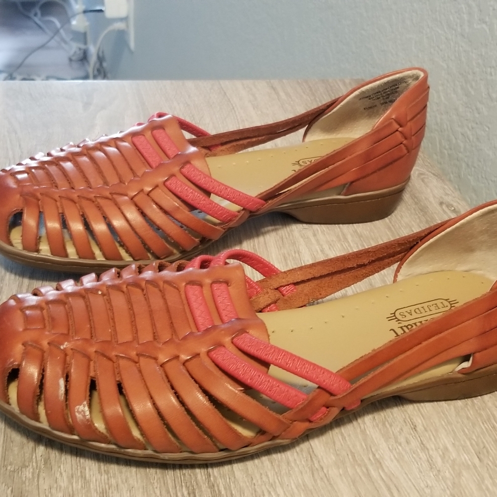 Tejidas Footsmart sandals